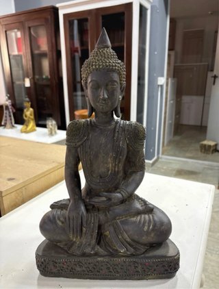 Statua Buddha seduto