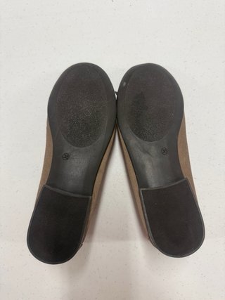 Zapatos planos niña piel marrón talla 36