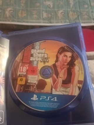 PS4 (PlayStation 4) Negra + 2 Mandos + Juegos