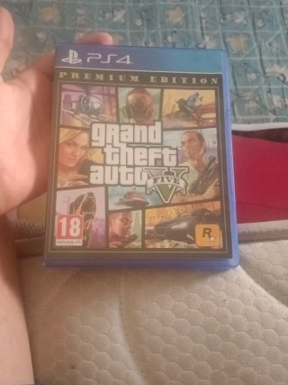PS4 (PlayStation 4) Negra + 2 Mandos + Juegos