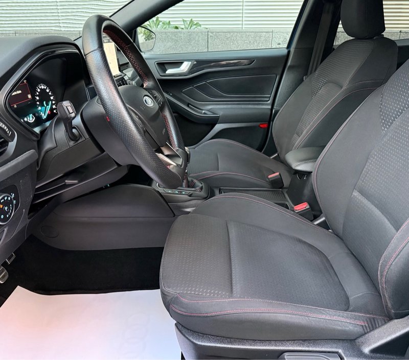 Ford Focus 1.5 Ecoboost S-T Line 2019, foto 8