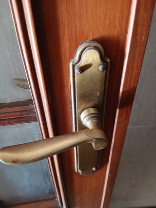 2Puertas madera con cristal.Recoger en casa.