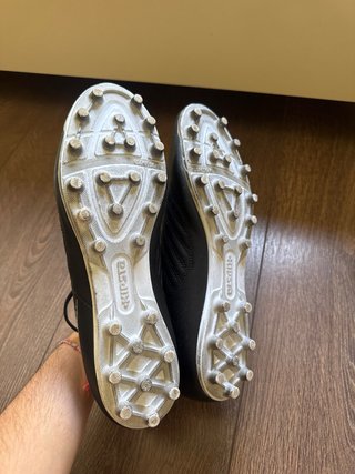 Zapatillas de fútbol con tacos