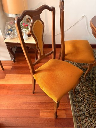 Mesa comedor extensible y 4 sillas