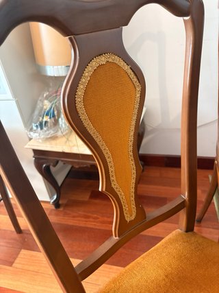 Mesa comedor extensible y 4 sillas