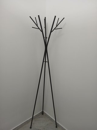 Perchero de hierro forjado negro