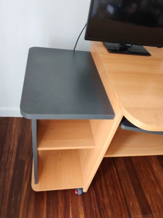 Mesa escritorio con ruedas