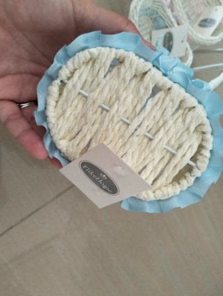 Ceste e passeggini decorativi per neonati. Nuovo