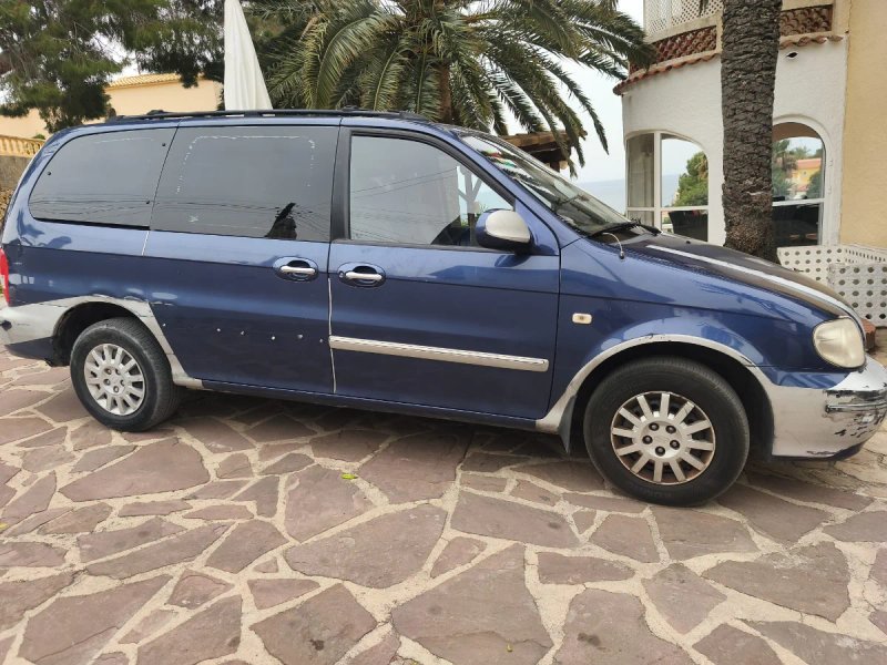 KIA Carnival 2003 - foto 1
