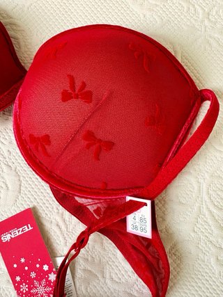 Sujetador Push Up Tezenis terciopelo rojo y lazos