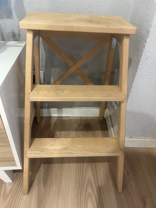 Escalera madera Ikea 2 peldaños