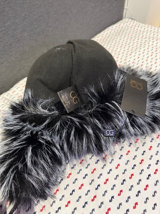 Gorro ruso Cesari Gaspari negro y gris