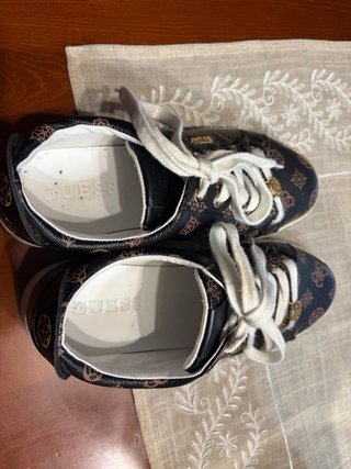 Zapatillas Guess Mujer Talla 39 Marrón/Negro