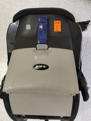 Silla de coche infantil negra