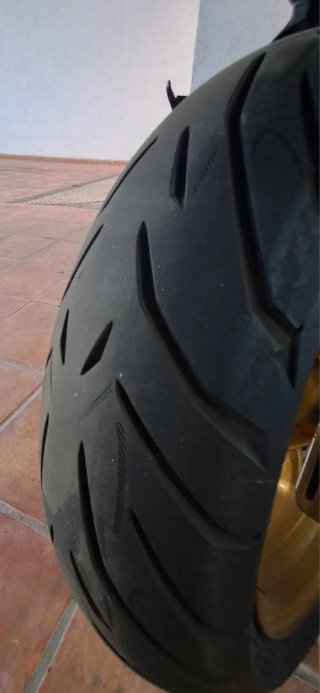 Suzuki GSXR 600 K7
