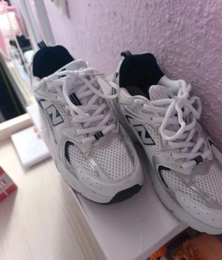 Zapatillas New Balance 530 blancas y azules
