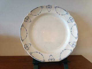 Precioso plato antiguo loza francesa azul y blanco