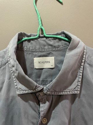 Camisa Scalpers Gris Talla M hombre