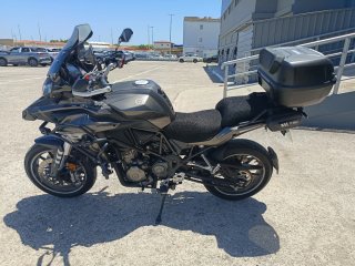 Benelli TRK 502 Negra/Gris