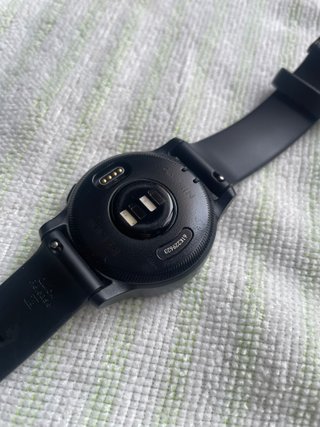 Reloj Garmin Vivoactive 4S Negro. Averiado.