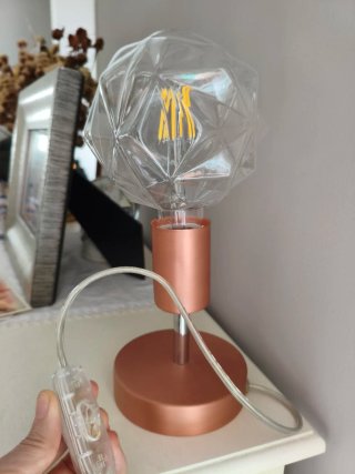 Lámpara-bombilla de sobremesa diseño original