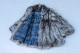 Chaquetón de zorro plateado