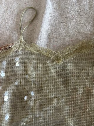 Top lentejuelas Zara color crema  Talla S
