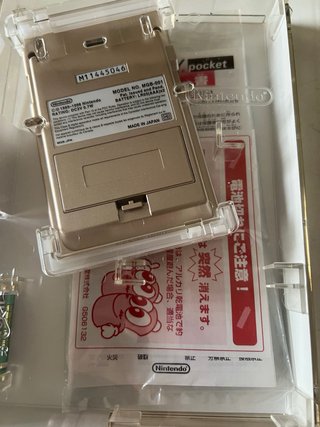 Nintendo Game Boy Pocket Gold