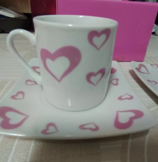 Caja 2 tazas y 2 platitos corazón