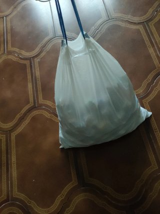 Uova sorpresa con giocattoli, oltre 200 sorprese