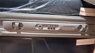 Neceser Maletín Rígido Candado Platinum Nuevo