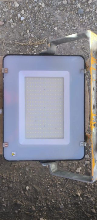 Proyector LED (2 en 30€