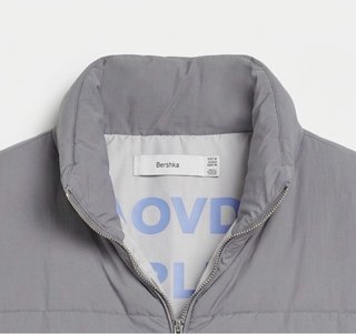 Chaleco acolchado gris Bershka