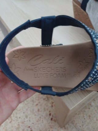 Sandalias Skechers Mujer Azul y Dorado