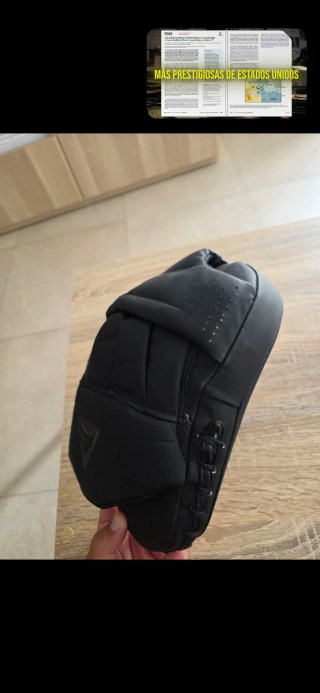 Guantes Boxeo Venum 14 oz y Manoplas Mytra