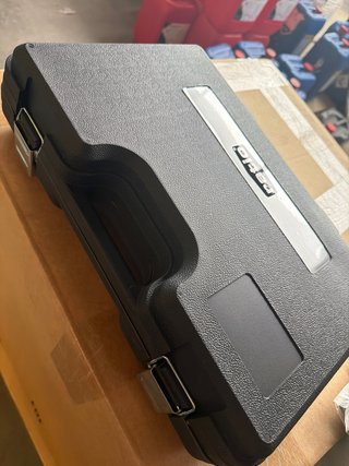 Taladro percutor 800W + maletín
