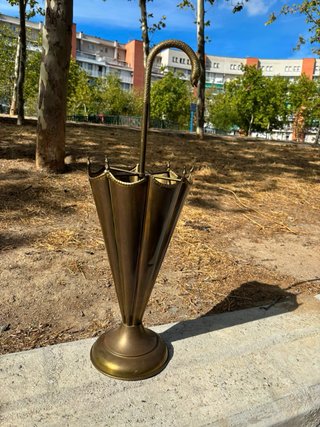 Paragüero antiguo dorado metal