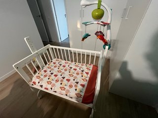 Minicuna y colchón de la marca ecus (mimo peti)