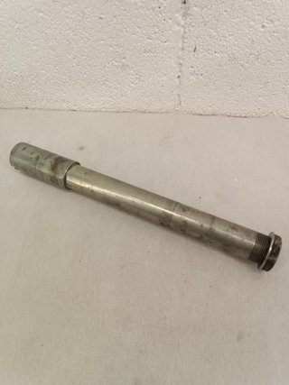 1000 800 795 696 695 620 eje rueda llanta Ducati