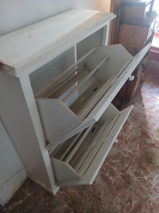 Zapatero blanco de madera