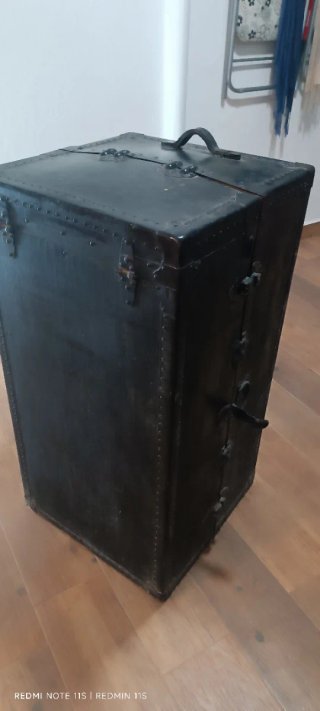 Baúl antiguo 1929 para restaurar