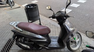 PEUGEOT TWEET 125 — Año 2016 (40.000 km)