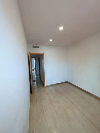 Casa pareada con jardín y garaje