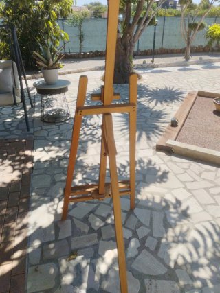 Trípode de madera para pintar