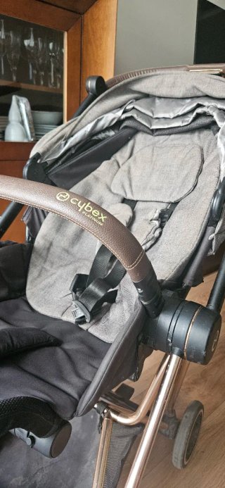 Cochecito Cybex Mios Rosegold con capazo.
