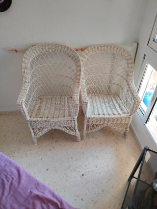 2 Sillones de mimbre blancos estilo terraza