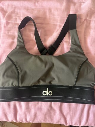 Top deportivo Alo gris y negro