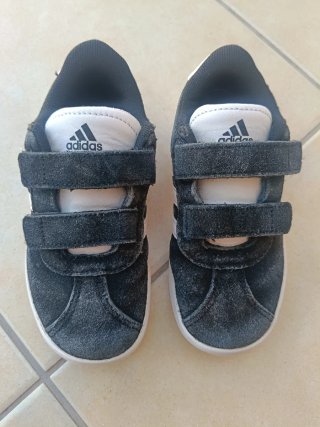 Scarpe Adidas Bambino Velcro numero 27