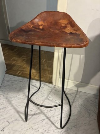 Taburete alto estilo industrial cuero y metal
