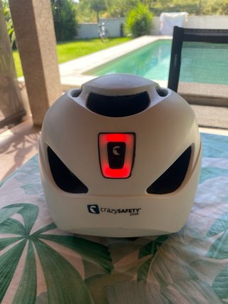 Casco Crazy Safety Peak Blanco con luz trasera LED